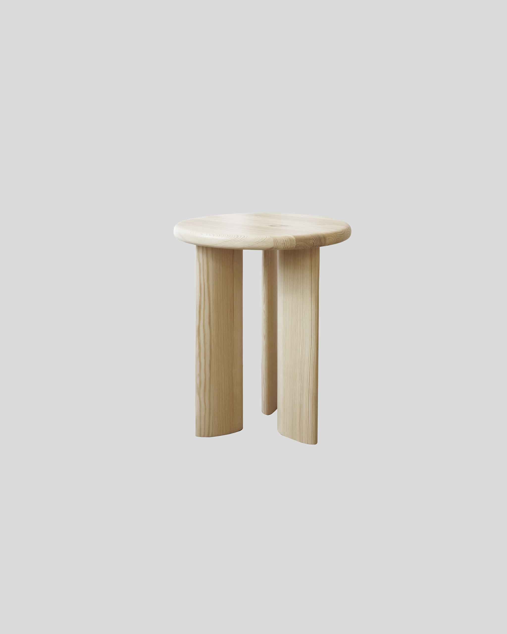 SIDEKICK TABLE PINE