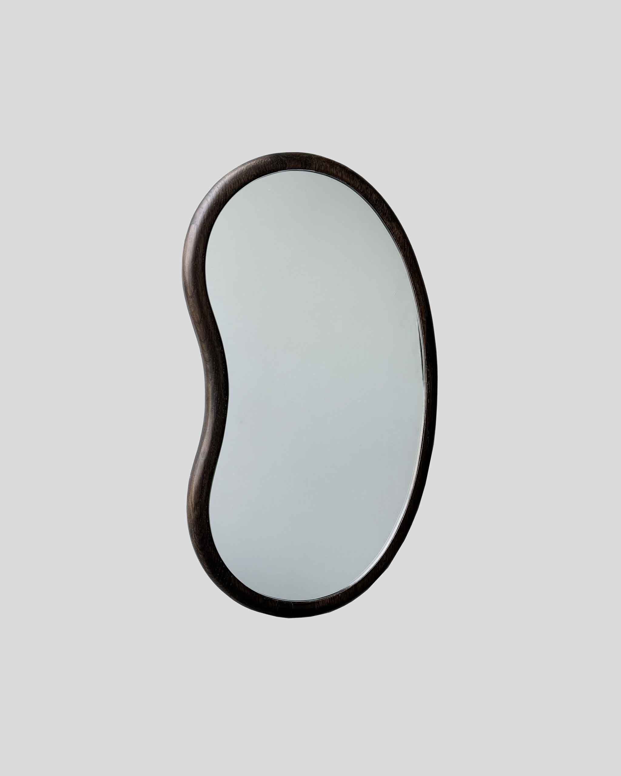 FLOWY MIRROR DARK OAK