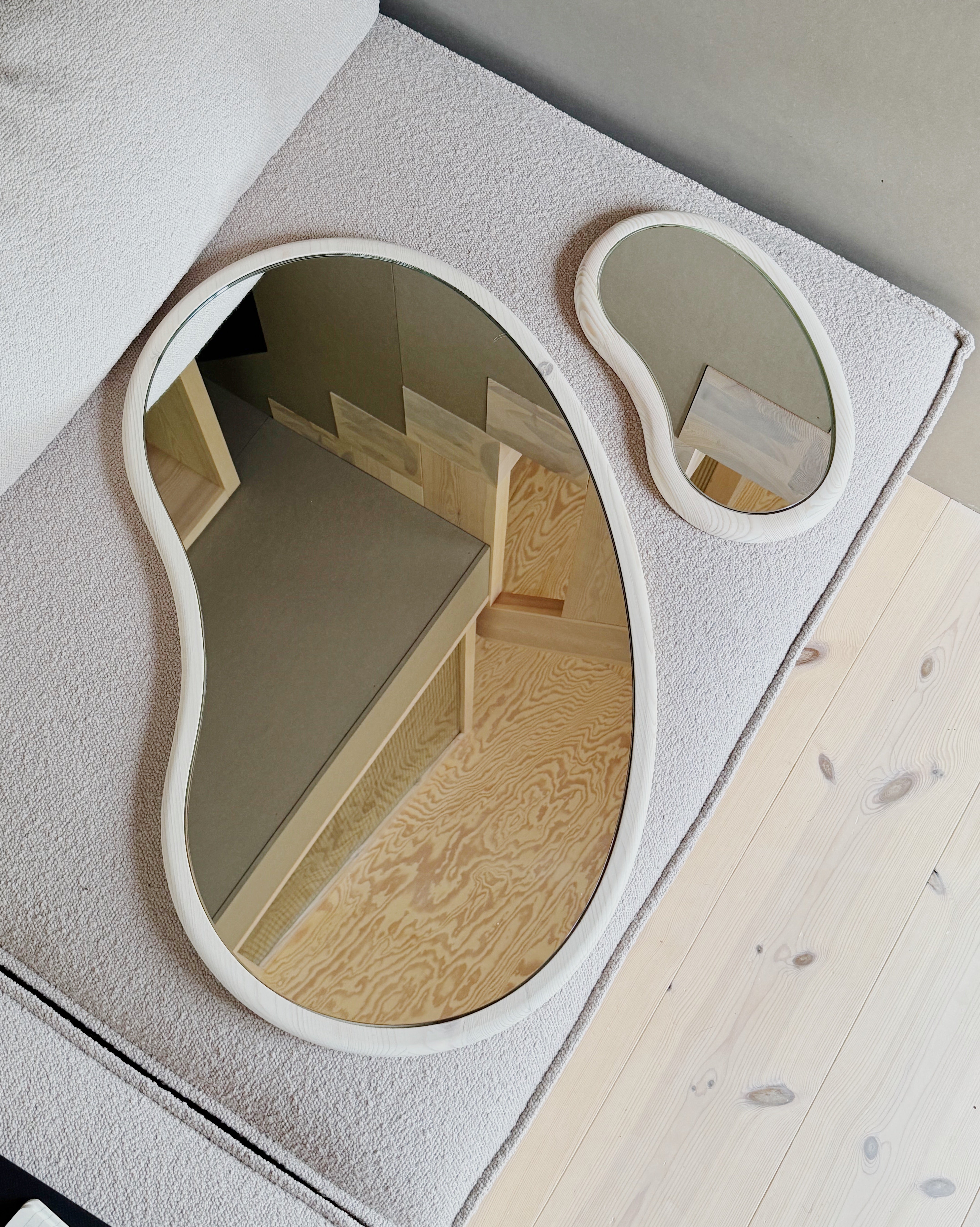 FLOWY MIRROR PINE – SALTY Interiors